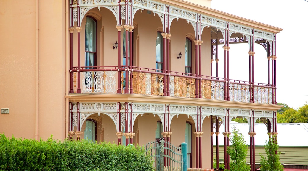 Queenscliff showing heritage elements