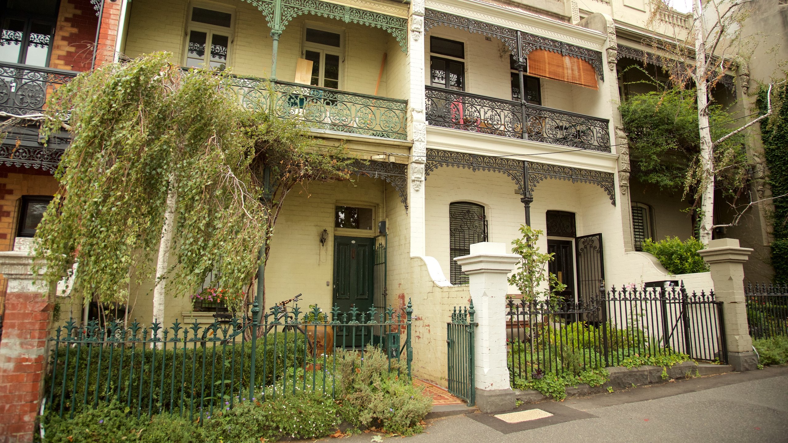 Carlton featuring heritage elements and heritage architecture