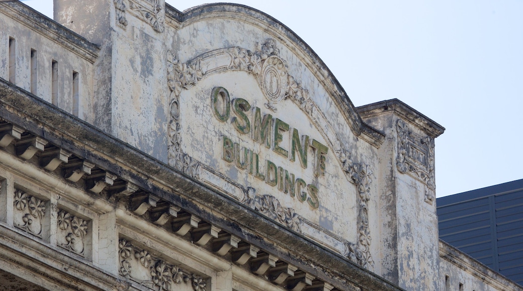 Prahran showing signage and heritage elements