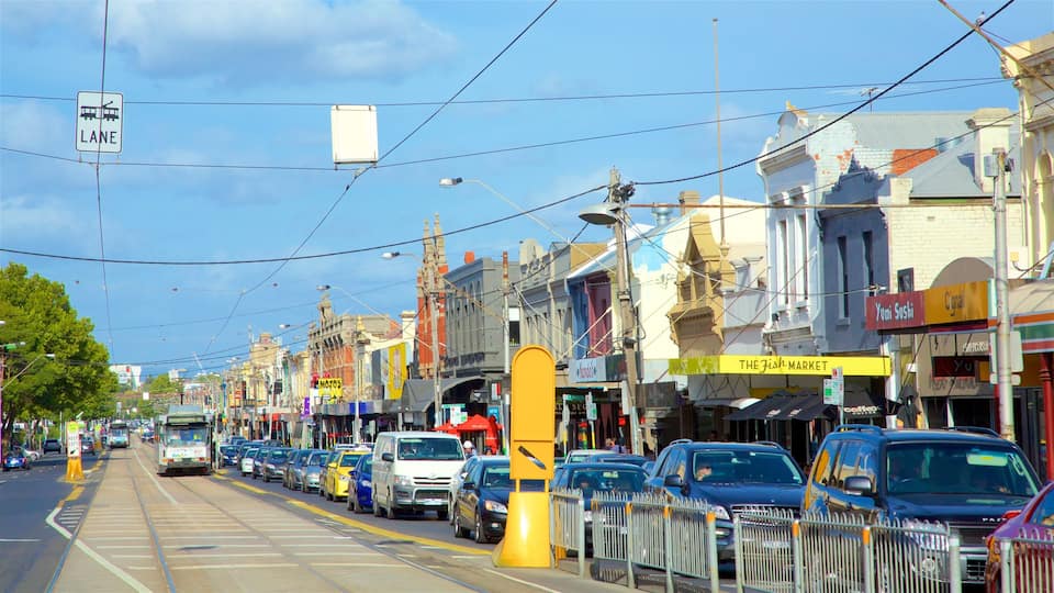 Richmond showing street scenes