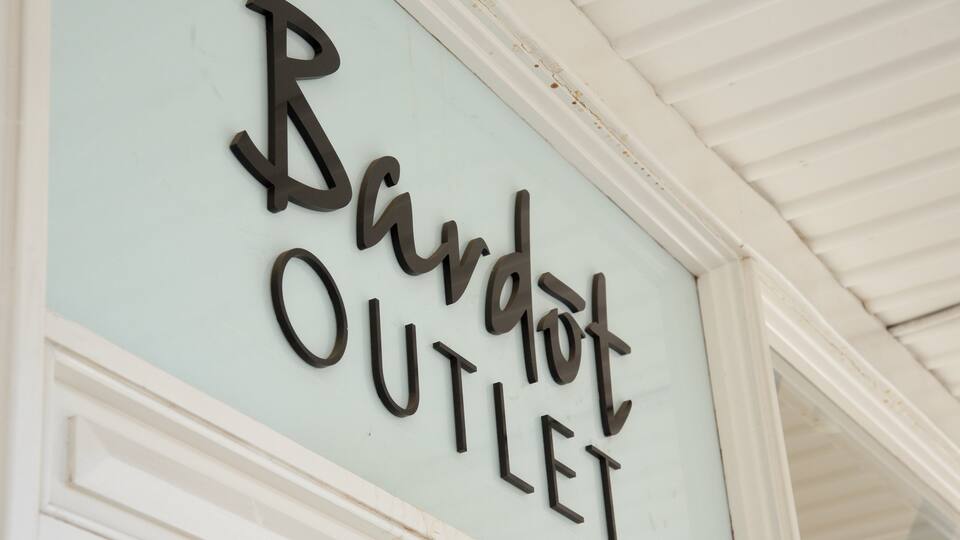 Bridge Road mostrando sinalização