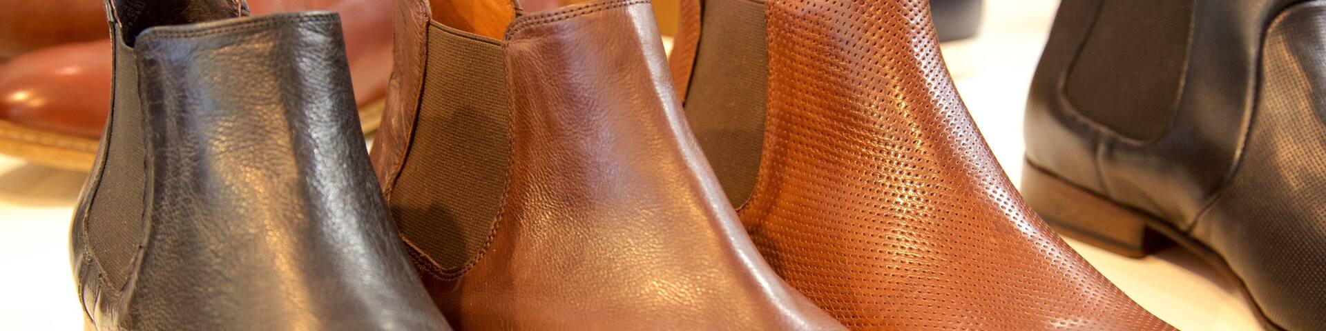 Bridge Road which includes shopping and fashion