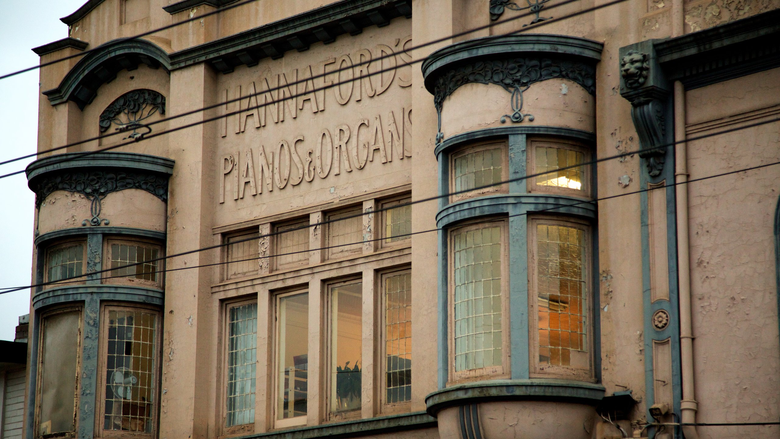 Collingwood showing signage and heritage elements