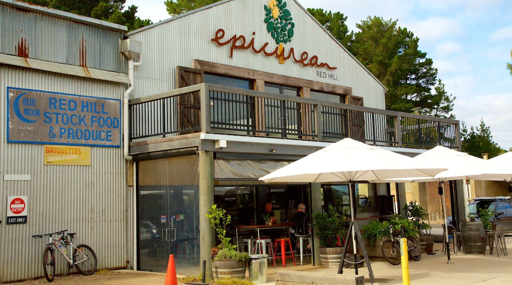 Red Hill South showing heritage elements and café scenes