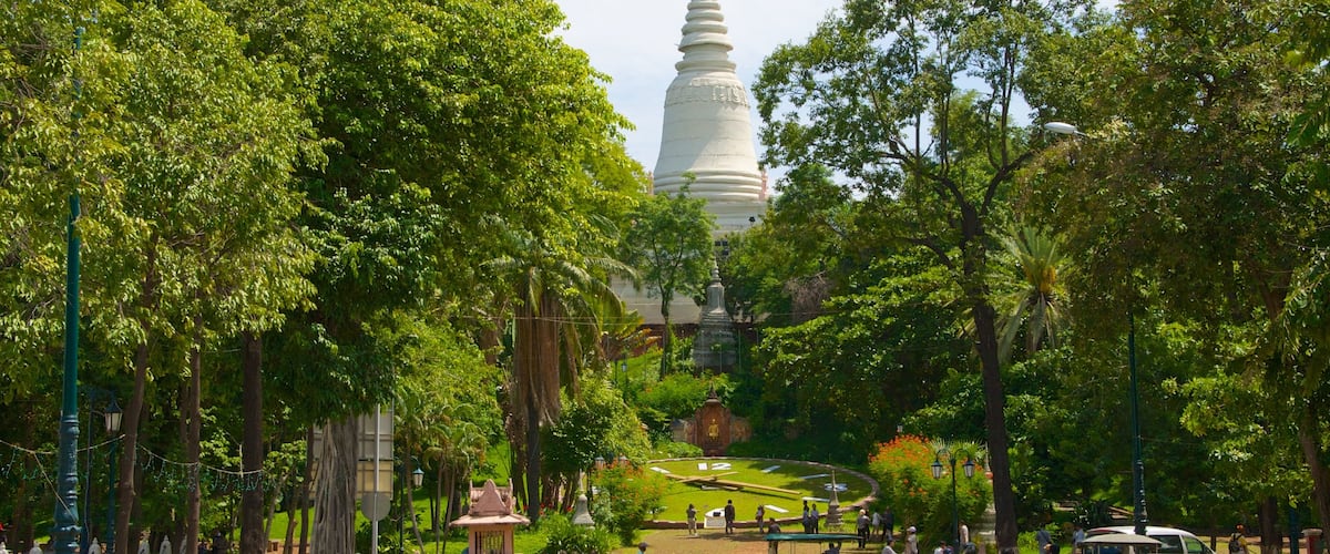 Chùa Wat Phnom có tính năng khu vườn