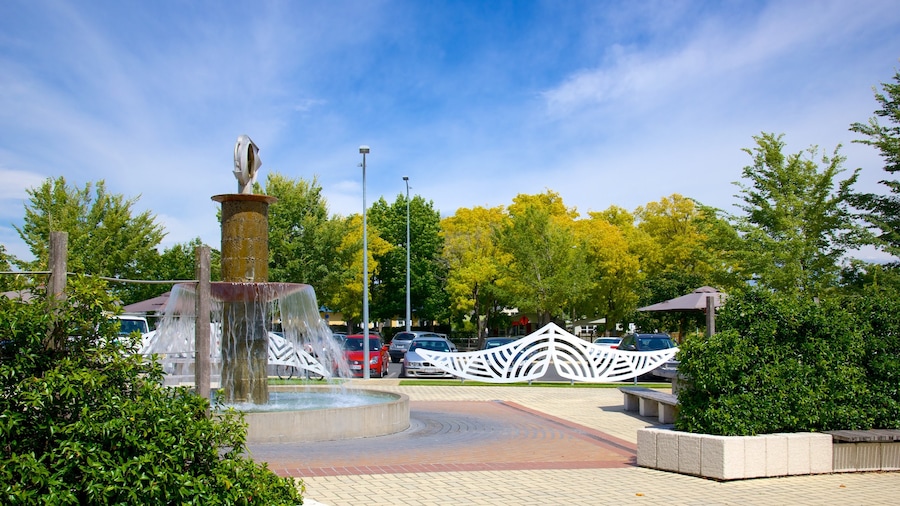 Havelock North bevat een plein en een fontein