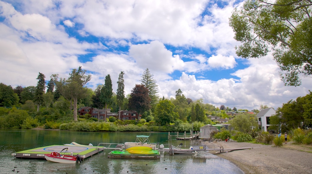 Taupo which includes a lake or waterhole