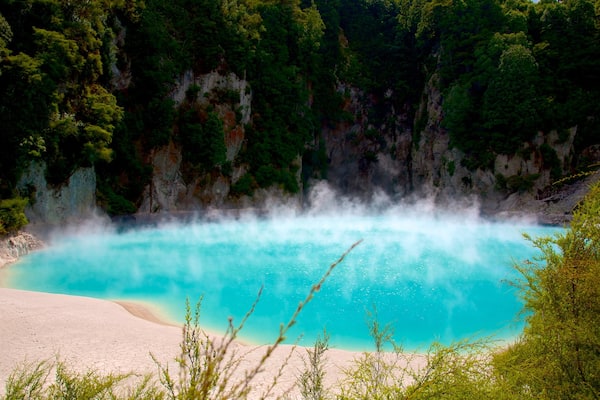Waimangu Volcanic Valley das einen heiße Quelle