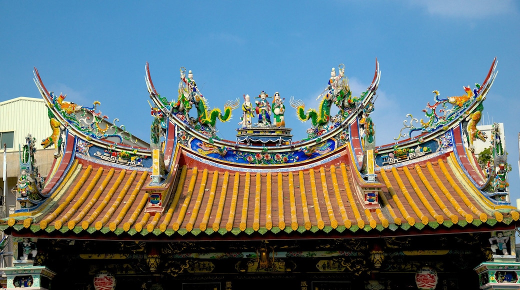 Tainan which includes a temple or place of worship