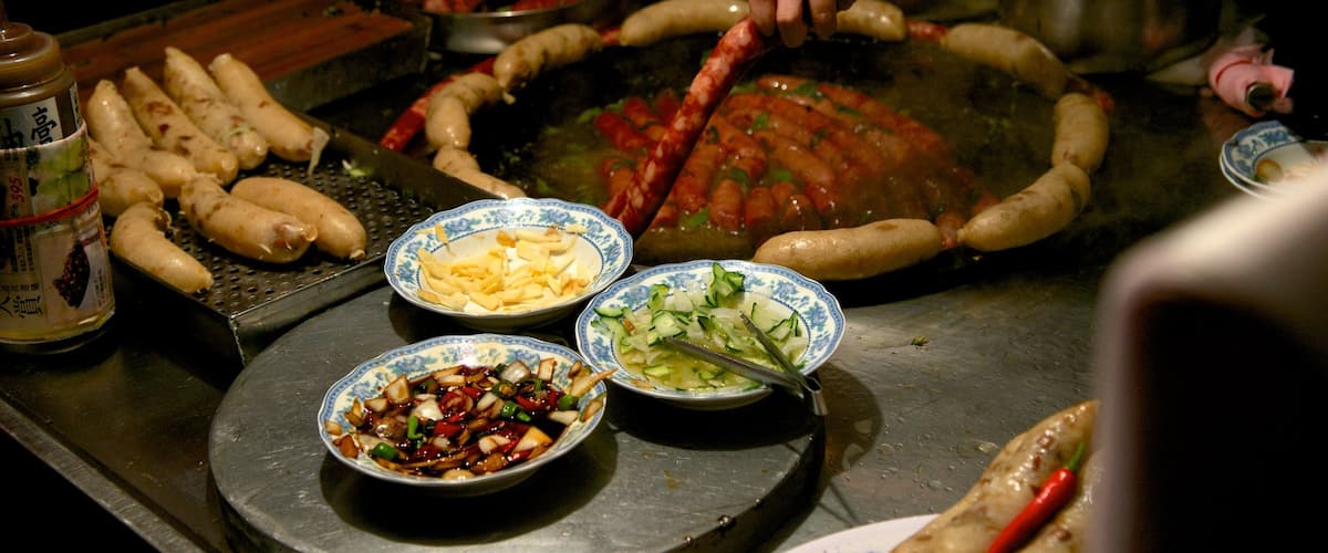 Tainan featuring food