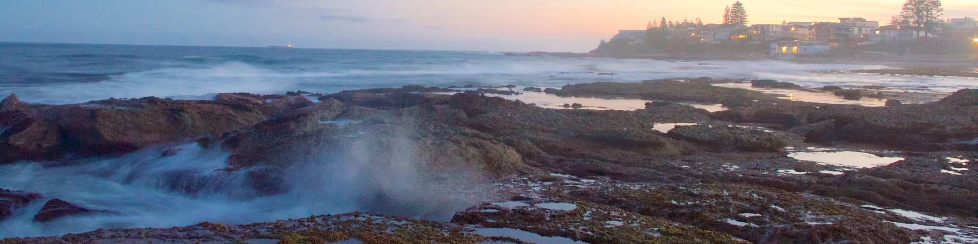 The Entrance featuring rugged coastline