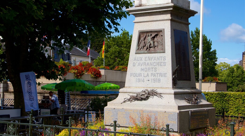 Avranches showing a monument