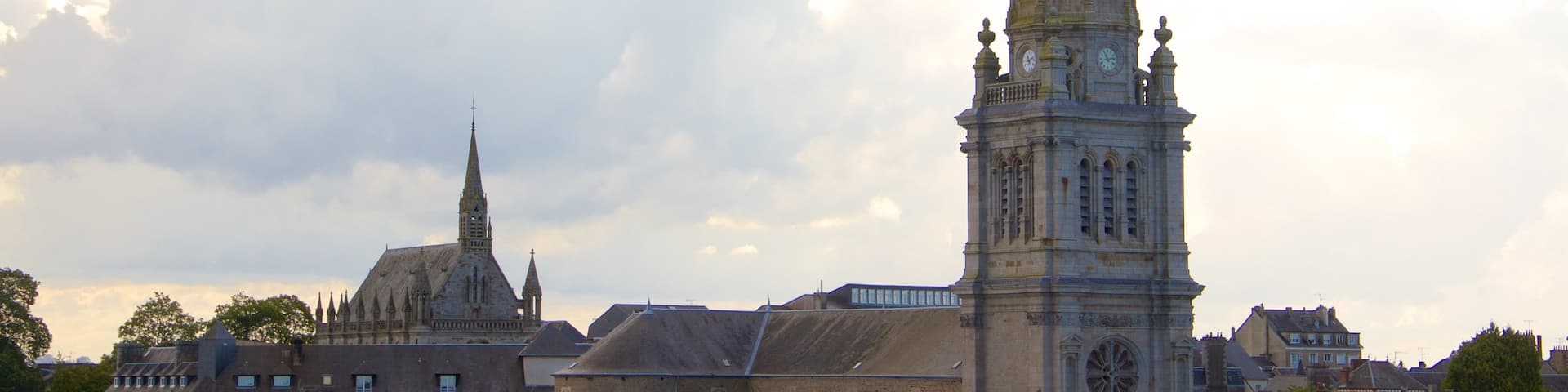 St. Gervais Basilica showing heritage architecture, a church or cathedral and heritage elements