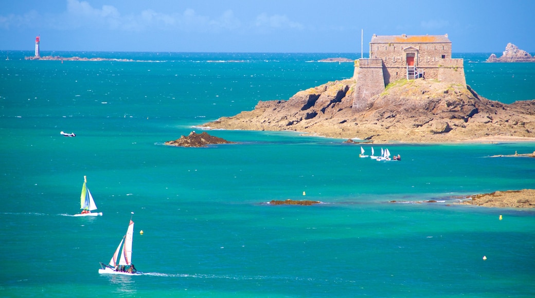 Petit Be featuring rocky coastline, general coastal views and sailing