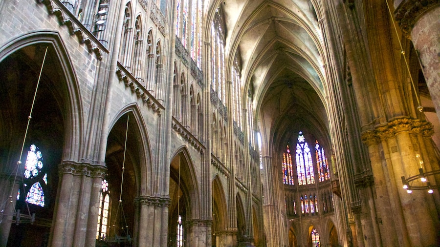 Metz Cathedral which includes a church or cathedral, interior views and heritage architecture