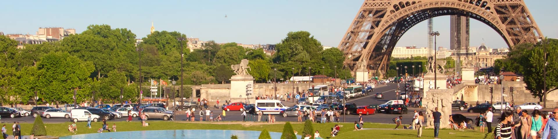 Eiffel Tower showing heritage elements, a monument and a park