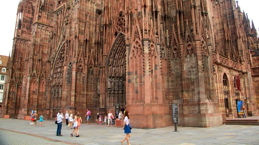 Strasbourg Cathedral showing a church or cathedral, heritage elements and heritage architecture