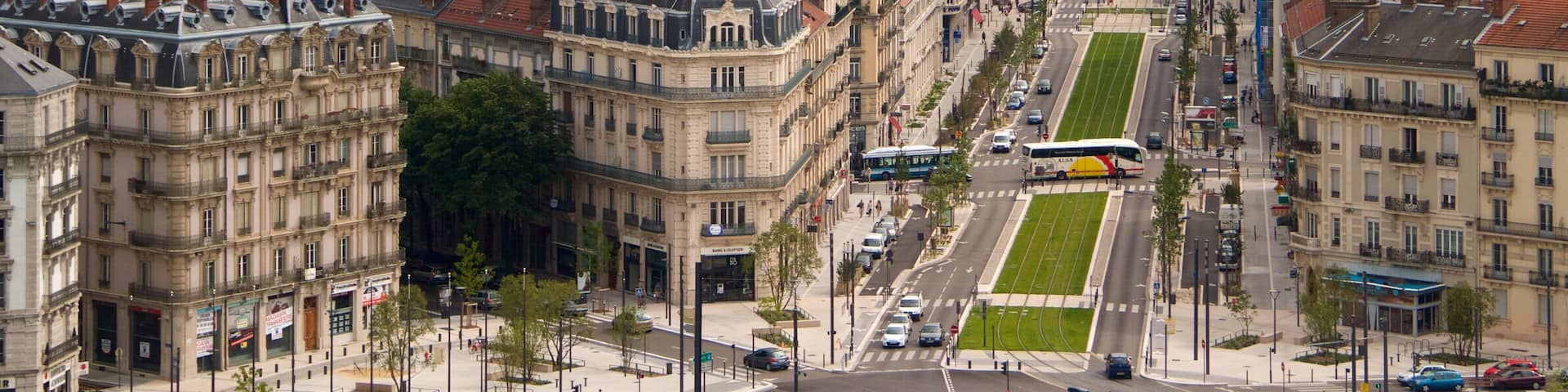 Grenoble qui includes ville
