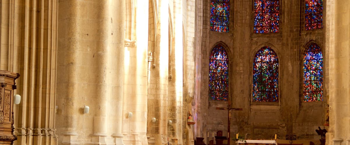 Saint-Vulfran Cathedral showing heritage architecture, heritage elements and a church or cathedral