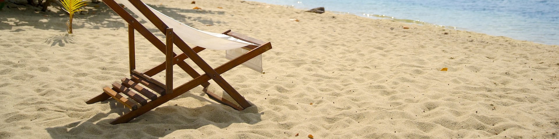 Plage de Placencia qui includes vues littorales et plage de sable