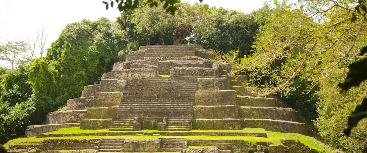 Lamanai mettant en vedette patrimoine historique et culture autochtone