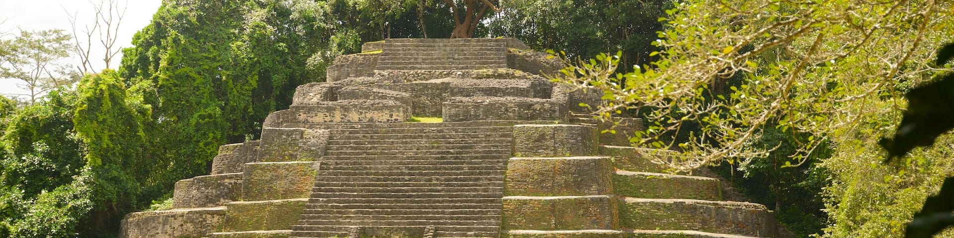 Lamanai featuring indigenous culture and heritage elements