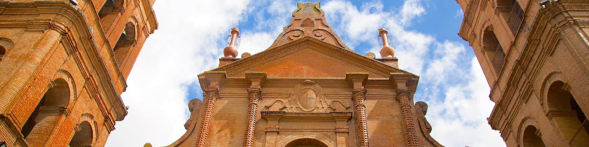 San Lorenzo Cathedral featuring heritage architecture and heritage elements