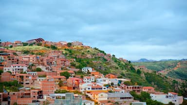 Sucre mostrando una ciudad y escenas tranquilas