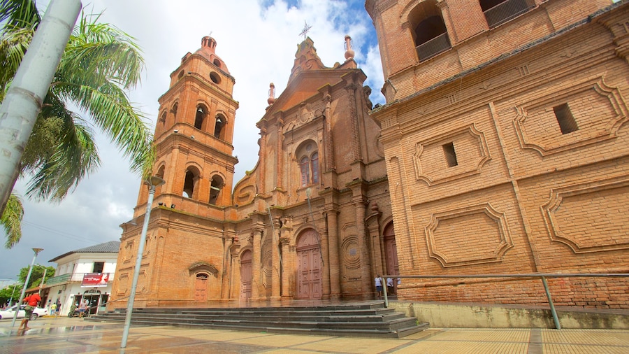 San Lorenzo Cathedral which includes heritage elements, heritage architecture and a church or cathedral