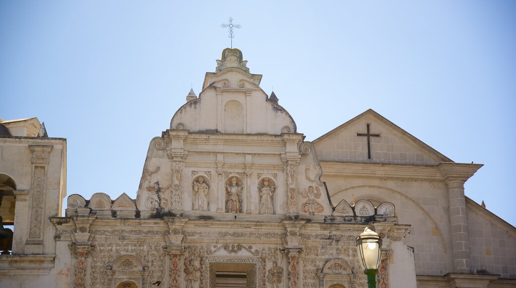 Quetzaltenango Cathedral featuring a church or cathedral and heritage elements