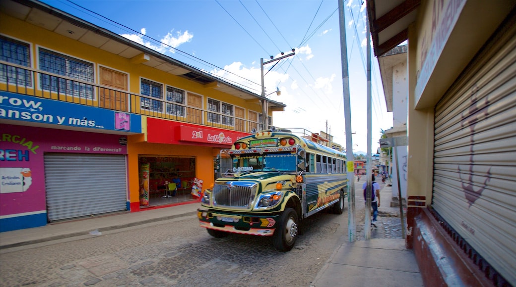 Solola ofreciendo una ciudad costera