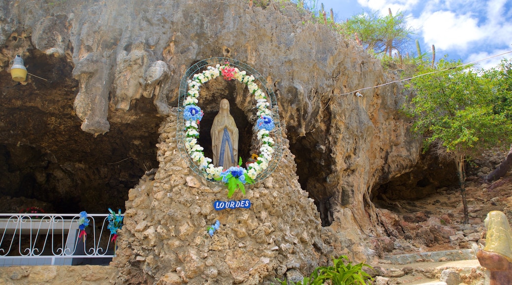 Grotta di Lourdes