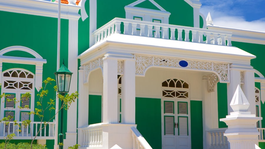 Aruba Stadshus som visar en administrativ byggnad och historisk arkitektur
