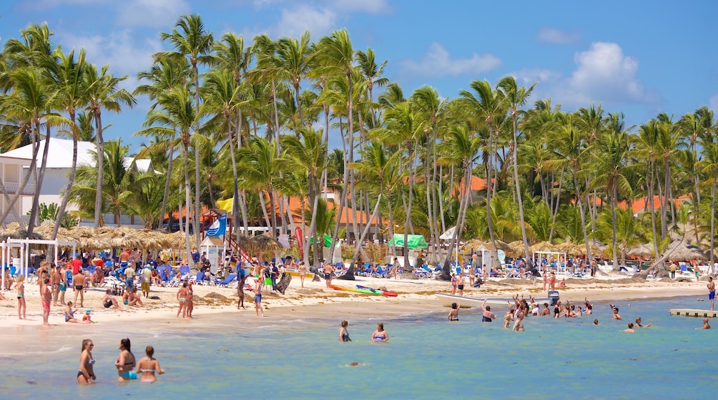 Cabeza de Toro which includes a sandy beach