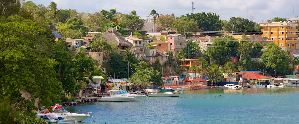 La Romana showing a coastal town and a bay or harbor