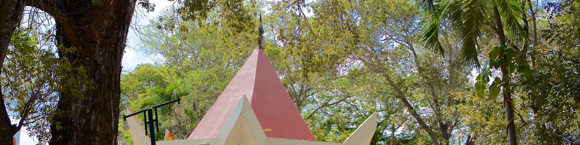 El Obelisco which includes a monument