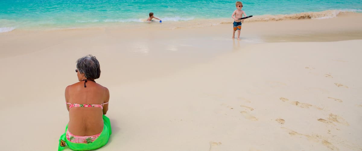 Trunk Bay inclusief een strand en ook een vrouw