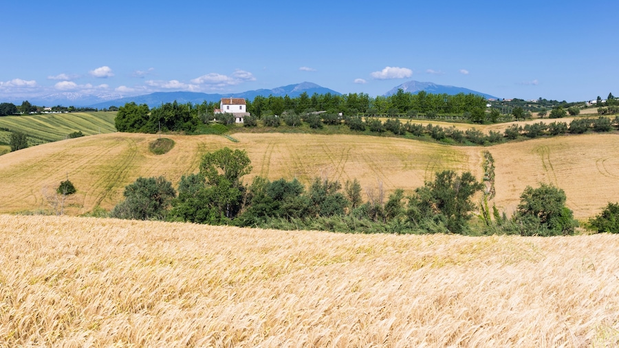 Abruzos ofreciendo vistas de paisajes y escenas tranquilas