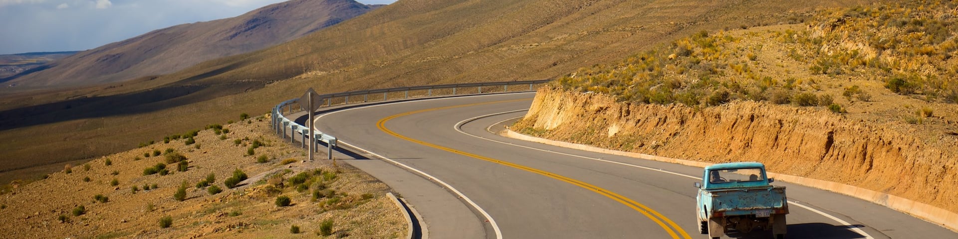Uyuni showing landscape views and tranquil scenes