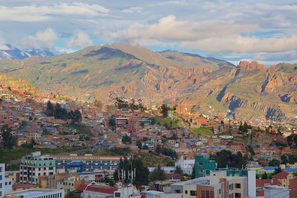 La Paz montrant panoramas et ville