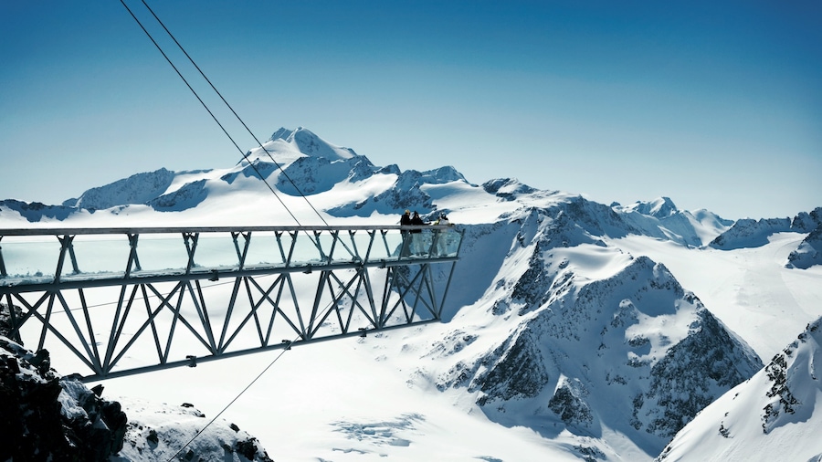 Tirol toont landschappen, vergezichten en sneeuw