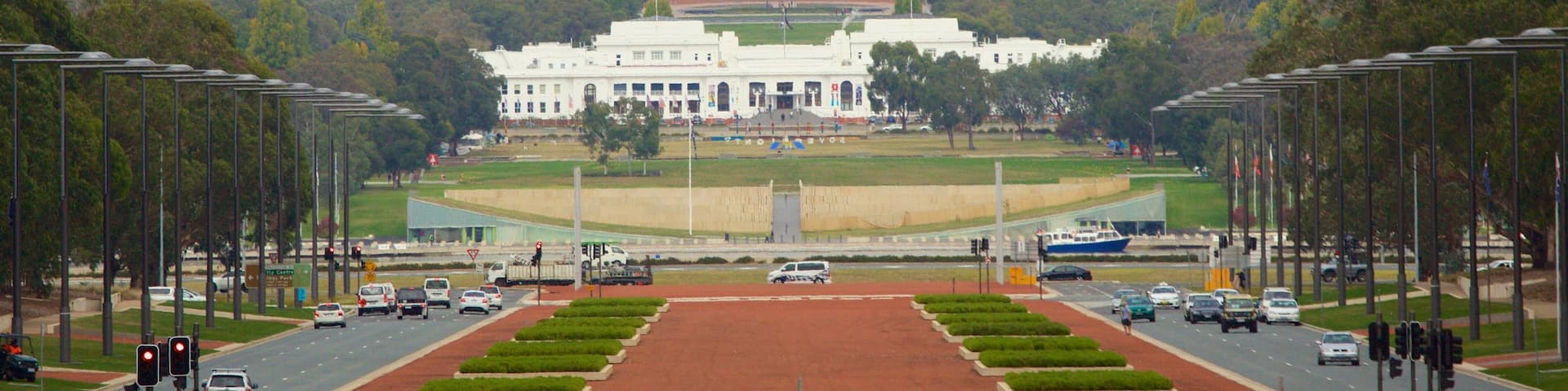 Parliament House featuring an administrative buidling