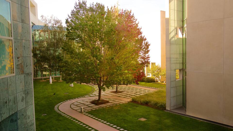 Parliament House som viser solnedgang og administrativ bygning