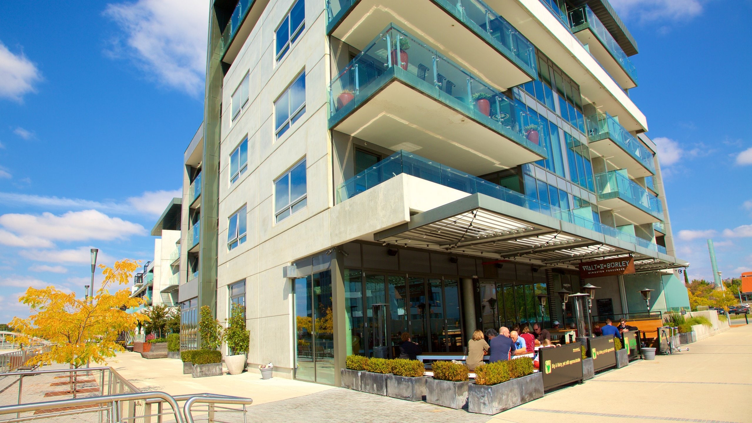 Kingston, ACT holiday holiday houses & more Stayz