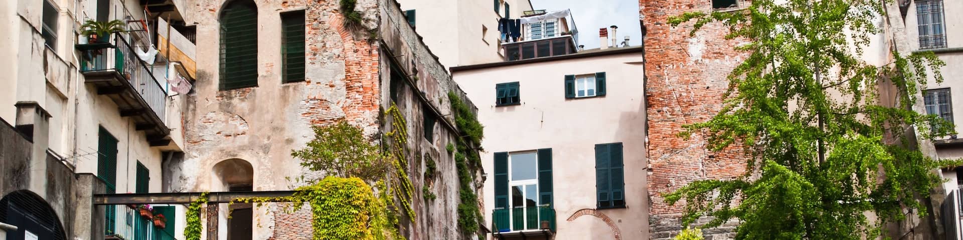 Savona which includes heritage elements