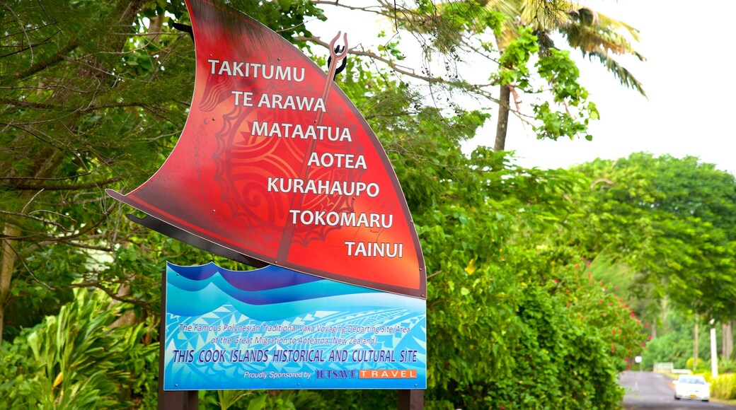 Ngatangiia showing signage