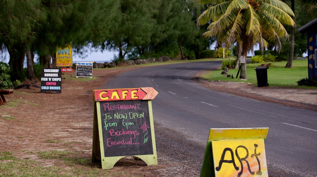 Aro\'a Beach which includes signage