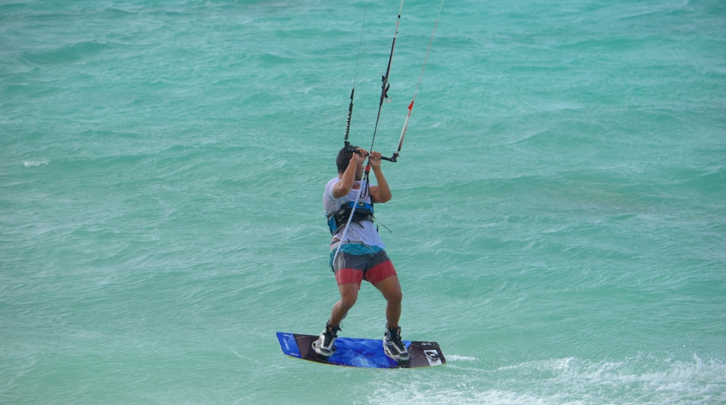 Tikioki Marine Sanctuary welches beinhaltet Kitesurfen