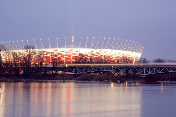 Nationalstadion welches beinhaltet bei Nacht