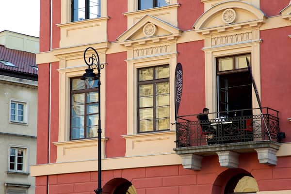 Nowy Świat mit einem historische Architektur